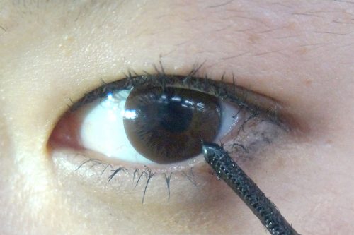 美しいまつげをつくるマスカラの塗り方4ステップ