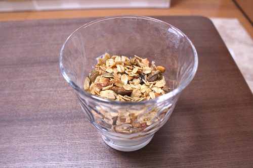 サクサク感がたまらない！噂のヘルシーなグラノーラ『EARLY BIRD』を食べてみた
