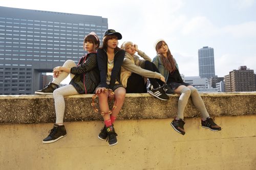 adidas NEO Labelの秋冬コレクションにガールズバンドSilent Sirenが登場！