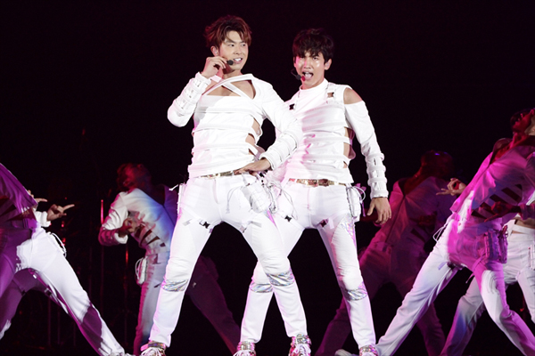 東方神起2013a-nation_1_