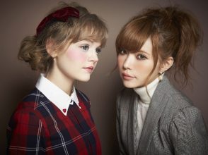 益若つばさ:限定!チークを楽しむ秋冬大人めメイク