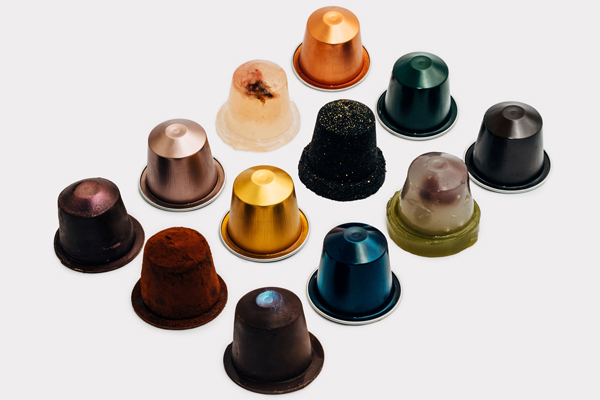 nespresso_All_6sweets_with_capsule