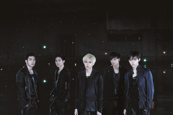 SHOWCHAMPION2015_NUEST