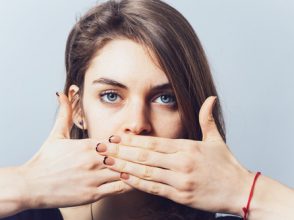 眉毛,女性