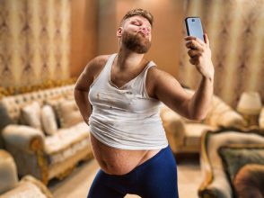 後悔した写真、SNS、投稿