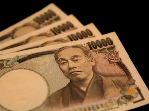 若者,シニア,お金,ギャップ