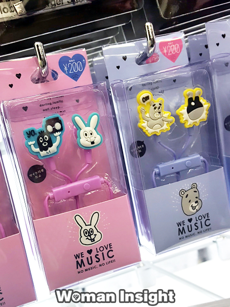 ダイソー,フリュー,100均,100円ショップ,iPhoneケース,バッグ,帽子