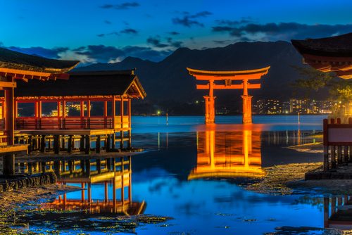 広島