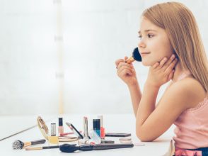 子ども,メイク,化粧