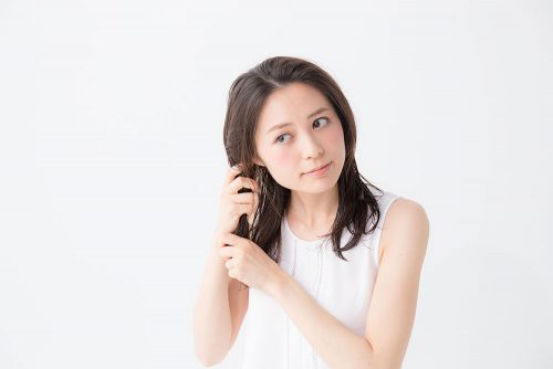 ■ドライヤーで乾かす前のタオルドライが大切