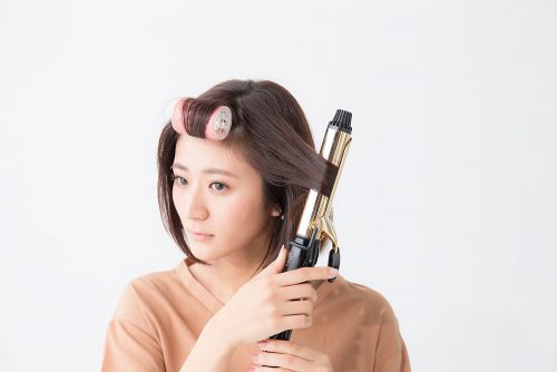 3分でできる！カールアイロン（コテ）を使った巻き方
