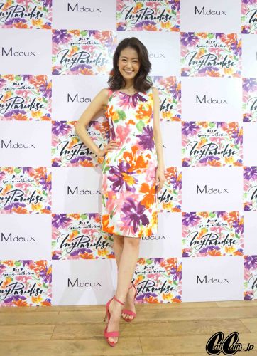 ピンク,イレギュラー,ヘムスカート,袖コンシャス,春,トレンド,キーワード,ファッション,洋服,Mdeux,葛岡碧,モデル,