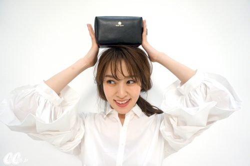 美人,女子大生,ポーチ,コスメ