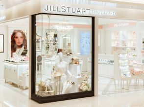 GINZASIXのジルスチュアート