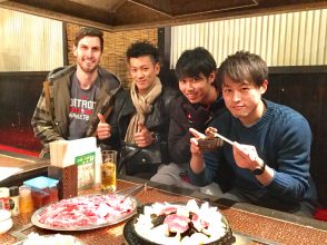 レバンガ北海道の選手がヤマダモンゴルでご飯