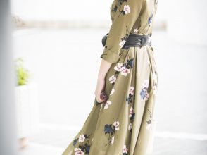花柄ワンピースのコーデ