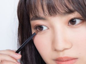 アイシャドウの入れ方