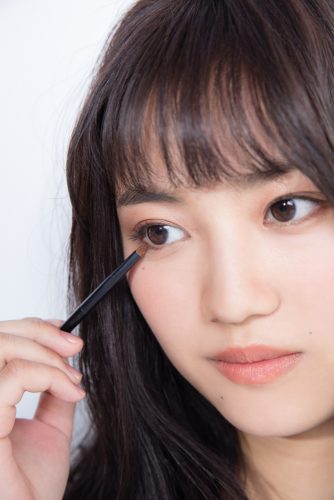 アイシャドウの入れ方