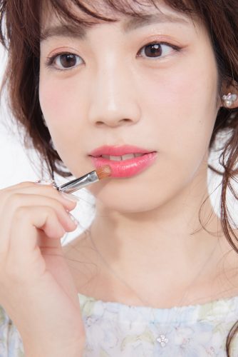 大人かわいいピンクリップの塗り方