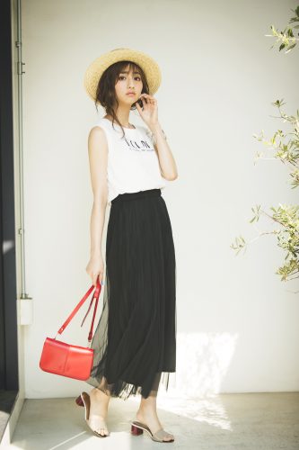 ストローハット,帽子,コーデ,トレンド,カンカン帽