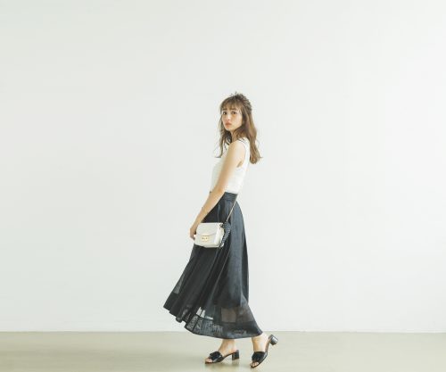 上品なプリーツスカートの今日のコーデ