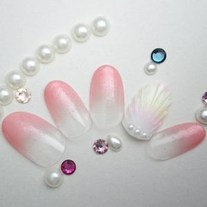 人魚の鱗ネイル