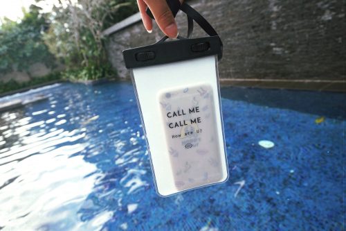 ダイソー,フリュー,コラボ,人気,防水,スマホケース