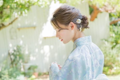 夏祭りの浴衣にぴったりうなじ美人アップ