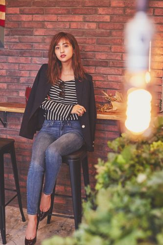 アウター,コーデ,ファッション,トレンド,堀田茜,ボーダー,ジャケット,スキニーデニム