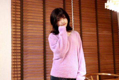 谷山響,ピンク,ニット,セーター,気温10度〜12度のコーディネート