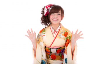 晴れ着の女性