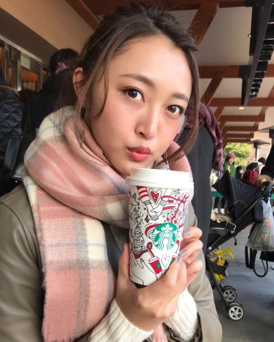 CanCam it girl,柳田菜月,ロイヤルミルクティー,スタバ,カスタム,ブラべミルク