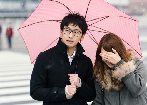 男女で相合傘