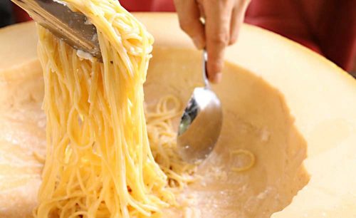 フランバル ボヌール、パスタ、チーズ