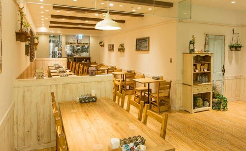 cafe accueil マルイシティ横浜店、チーズ料理、カフェ、店内