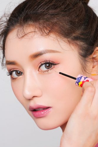 3CE MAISON KITSUNE EYE SWITCH 