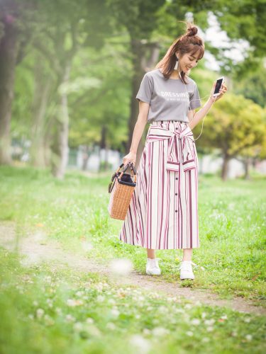 ベリーカラーなら女っぽさも◎