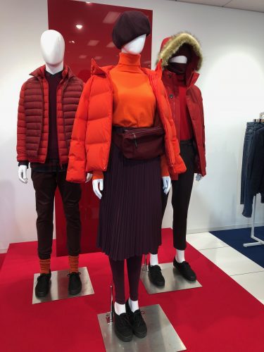 ユニクロ シームレスダウン