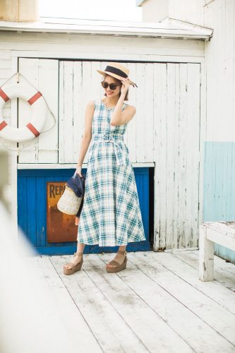 デートスタイルにも抜群の、爽やかチェックワンピ