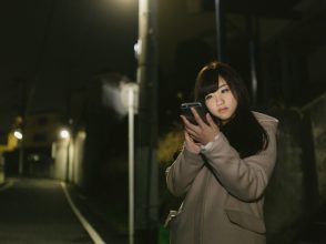 女性