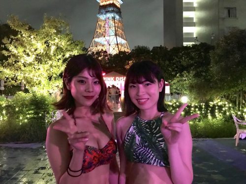 プール、ナイトプール、水着、水着スナップ、ビキニ、ボタニカル