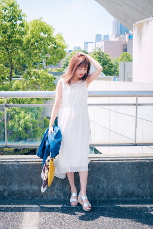 清潔感たっぷりの白レースワンピで気分は夏のお嬢さん♡