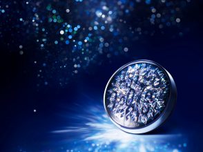 ■【クリスマスコフレ2018】ソフィーナ プリマヴィスタ〈ドレスアップグロウファンデーション〉全2色(各 ¥5,000)