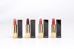 シャネルポーチ2018年伊勢丹限定/赤エナメル 卸売りファッション - シャネルポーチ2018年伊勢丹限定/赤エナメル
