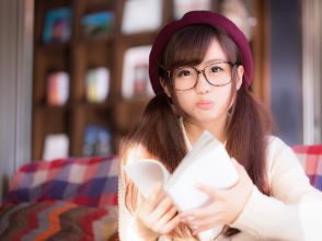 メガネ女子
