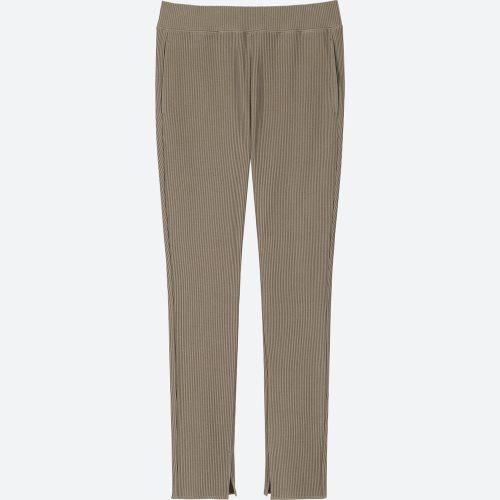 ユニクロのリブレギンスパンツ￥1,990＋税（UNIQLO）