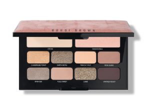 BOBBIBROWNヌードオンアイパレットオートヌード 限定1種　8,300円（税抜）