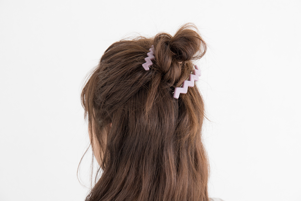 高めお団子＋ヘアアクセでオシャレに♡