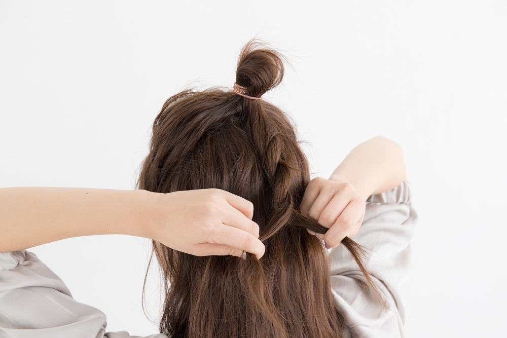 高めお団子＋ヘアアクセでオシャレに♡