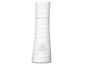 ONE BY KOSÉ バランシング チューナー 4,500円(税抜・編集部調べ)